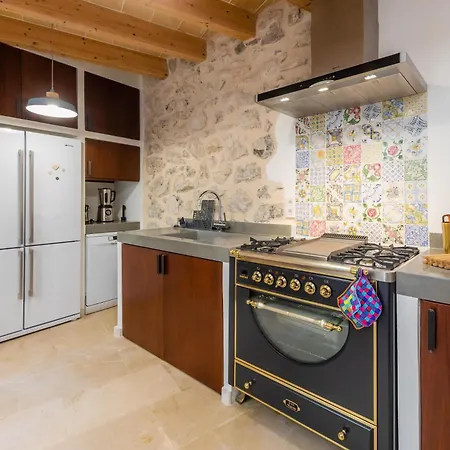 Casa Abeurador Holiday home